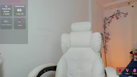 Lau    online show from June 2026 12:22:02 AM