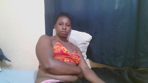 Snapshot of naughty_slender2 chatting on October 2025 05:41:01 AM jn online show from October 2025 05:41:01 AM