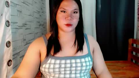 Snapshot of naughty_vies chatting on March 2026 05:11:02 AM Davies online show from March 2026 05:11:02 AM