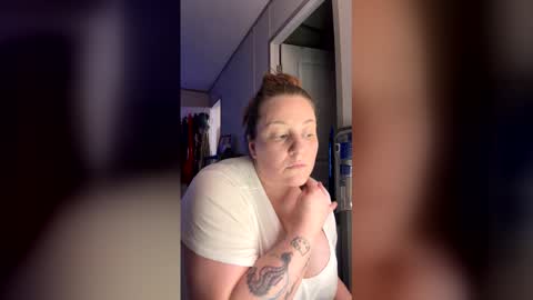 Snapshot of naughtybabe29 chatting on March 2026 03:00:01 AM naughtybabe29 online show from March 2026 03:00:01 AM