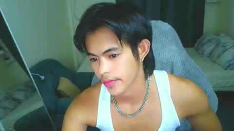 Snapshot of naughtyboylouie chatting on February 2026 03:30:02 PM Loue online show from February 2026 03:30:02 PM