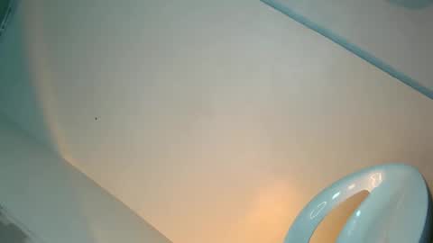 naughtybynight28 online show from May 2026 01:28:01 PM