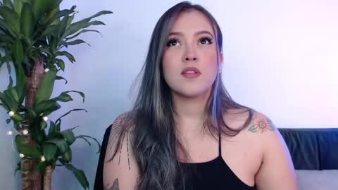 Snapshot of naughtycurvybbx chatting on December 2024 06:42:02 AM LANAindependent model online show from December 2024 06:42:02 AM