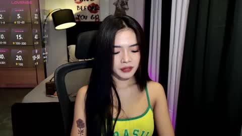 Snapshot of naughtygirl18x chatting on December 2025 06:02:01 PM Mitch online show from December 2025 06:02:01 PM