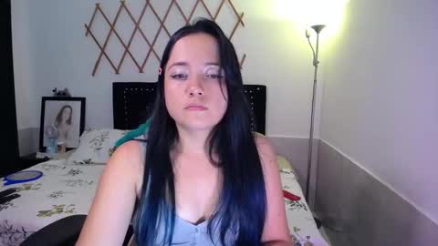 Snapshot of naughtygirl_mmm chatting on September 2025 09:16:02 PM Valeria online show from September 2025 09:16:02 PM