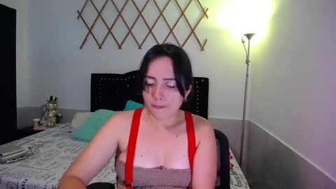 Snapshot of naughtygirl_mmm chatting on October 2025 08:38:02 PM Valeria online show from October 2025 08:38:02 PM