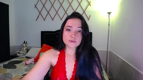 Snapshot of naughtygirl_mmm chatting on October 2025 08:17:01 PM Valeria online show from October 2025 08:17:01 PM