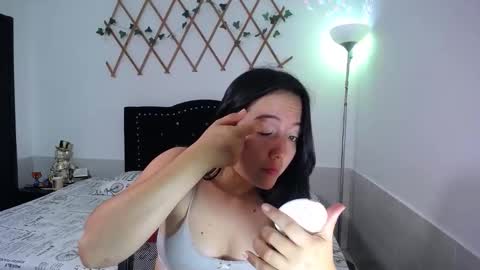 Snapshot of naughtygirl_mmm chatting on January 2026 08:01:01 PM Valeria online show from January 2026 08:01:01 PM