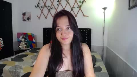 Valeria  online show from June 2026 04:47:01 AM