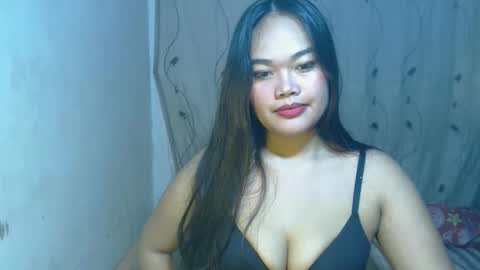 Snapshot of naughtyhotamber chatting on November 2025 07:13:02 PM amber and ryan online show from November 2025 07:13:02 PM