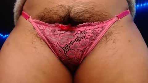 Snapshot of naughtyhotsquirt chatting on April 2026 09:39:33 PM Kimberly online show from April 2026 09:39:33 PM