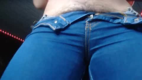 Snapshot of naughtyhotsquirt chatting on April 2026 01:04:01 PM Kimberly online show from April 2026 01:04:01 PM