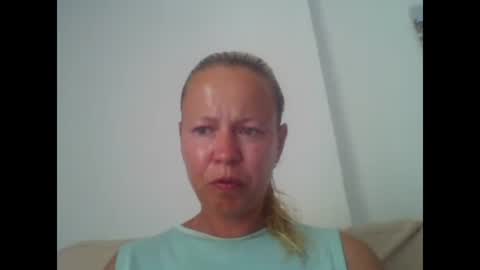 naughtyjennyblondeuk online show from June 2026 04:46:02 PM