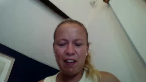 naughtyjennyblondeuk online show from July 2026 06:02:02 PM