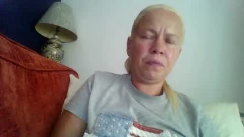 naughtyjennyblondeuk online show from July 2026 06:43:02 PM