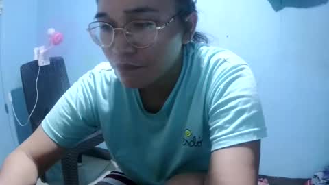 naughtykate69495126 online show from April 2026 03:21:02 AM