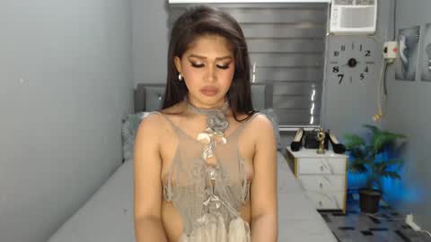 Snapshot of naughtykeats chatting on February 2025 01:13:02 AM Crystal online show from February 2025 01:13:02 AM