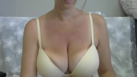 Chris online show from July 2026 06:43:02 AM