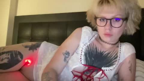 Snapshot of naughtylayla666 chatting on May 2026 08:59:01 PM NaughtyLayla666 online show from May 2026 08:59:01 PM