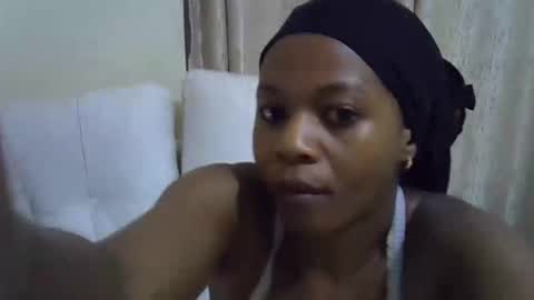 naughtymilah online show from November 2025 09:16:02 PM