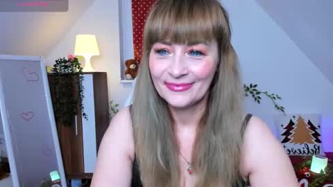 Snapshot of naughtymilane chatting on January 2026 09:16:02 PM Milana - on air every day except Wednesday from 9 pm to 4 am European time online show from January 2026 09:16:02 PM