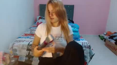 Snapshot of naughtyplayass chatting on February 2025 06:38:01 PM naughtyplayass online show from February 2025 06:38:01 PM