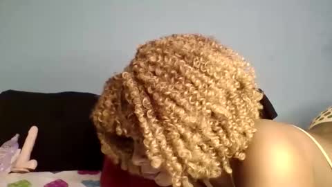 Sexy online show from May 2026 12:40:02 AM