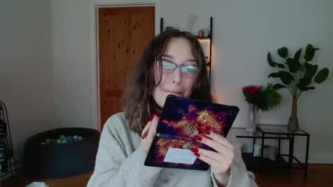 Ella - Naughty Rapunzel online show from December 2024 10:38:02 AM