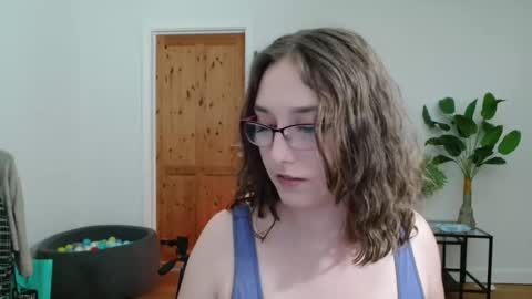 Ella - Naughty Rapunzel online show from December 2024 12:19:02 PM