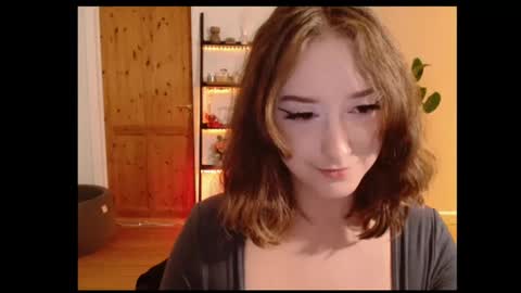 Ella - Naughty Rapunzel online show from December 2024 10:13:01 PM