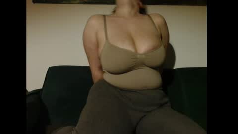 Ella - Naughty Rapunzel online show from January 2026 11:31:01 PM