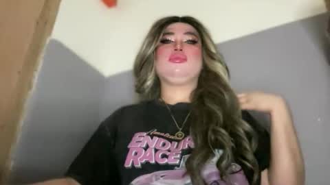 Snapshot of naughtyrosecum chatting on November 2025 04:40:01 PM Rose Wilson online show from November 2025 04:40:01 PM