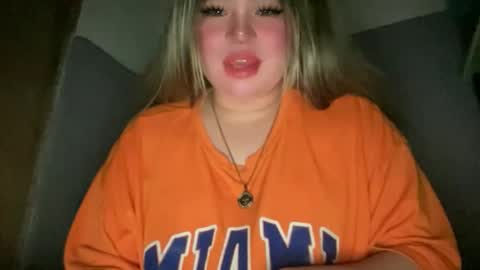 Snapshot of naughtyrosecum chatting on January 2026 03:15:01 PM Rose Wilson online show from January 2026 03:15:01 PM