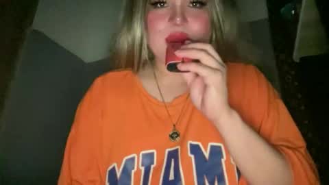 Snapshot of naughtyrosecum chatting on February 2026 03:15:02 PM Rose Wilson online show from February 2026 03:15:02 PM