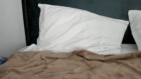 Aryna online show from December 2024 07:36:01 AM