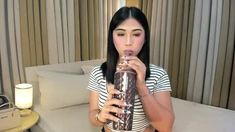 naughtyy_hunk_niel online show from May 2026 05:24:01 AM