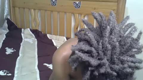 Snapshot of naughytwinxx chatting on December 2025 05:08:02 PM naughytwinxx online show from December 2025 05:08:02 PM