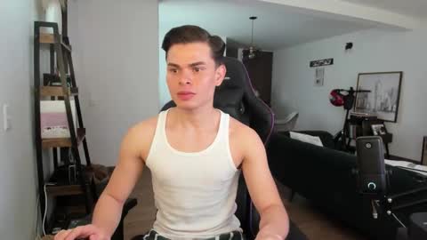 Alejoo twink online show from March 2026 05:52:01 PM