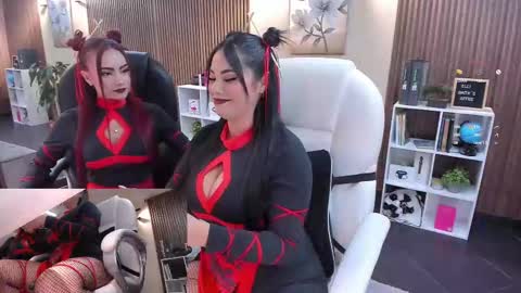 Snapshot of naugthyelli chatting on October 2025 10:11:02 PM online show from October 2025 10:11:02 PM