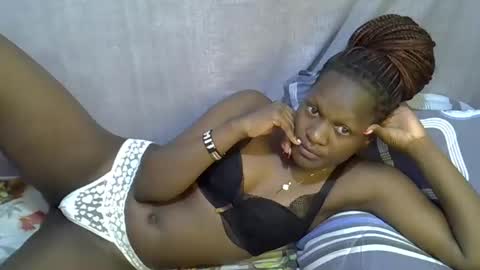 Snapshot of navy_kaia chatting on April 2026 12:27:01 AM sexylover online show from April 2026 12:27:01 AM