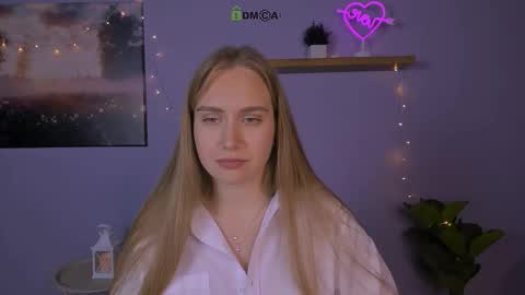 Snapshot of naya_dream chatting on December 2025 09:37:02 AM naya_dream online show from December 2025 09:37:02 AM