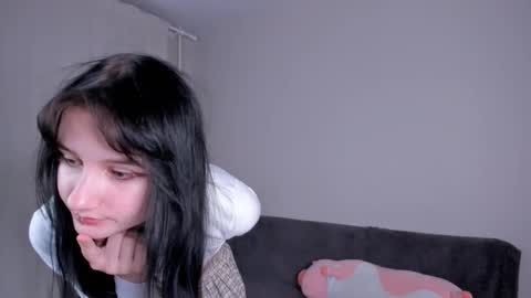 Snapshot of naya_mirel chatting on March 2026 07:28:02 PM Kira online show from March 2026 07:28:02 PM