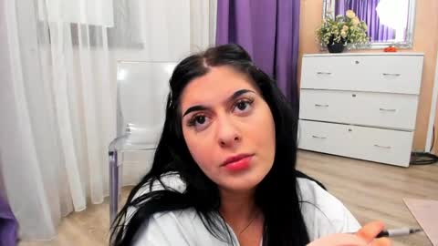 Eliza online show from April 2026 04:57:01 AM