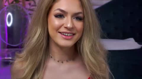 Snapshot of nayaquinn chatting on February 2026 07:43:01 PM Naya online show from February 2026 07:43:01 PM