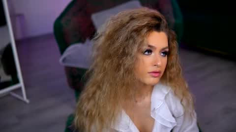 Naya online show from April 2026 07:15:01 PM