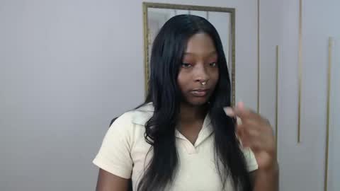 Nayaris 3 online show from May 2026 02:13:02 PM