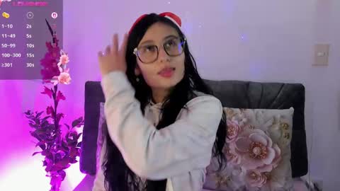 Naye  online show from May 2026 02:41:02 AM