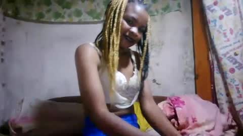 Nayla online show from June 2026 12:33:02 PM