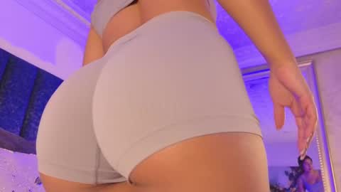 Juli  online show from February 2025 12:11:01 PM