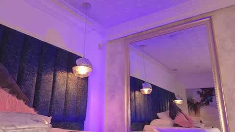 Juli  online show from February 2025 12:05:02 PM